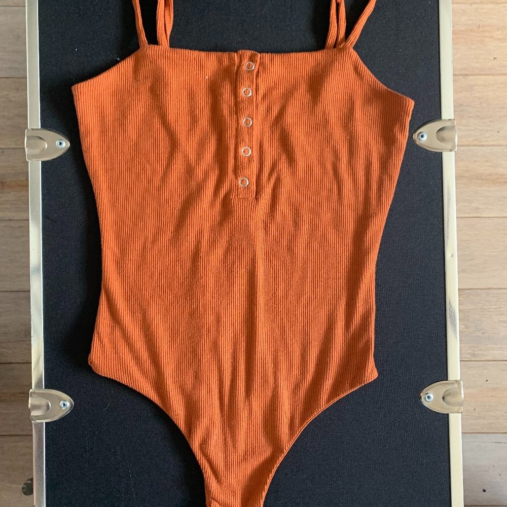 casual bodysuit